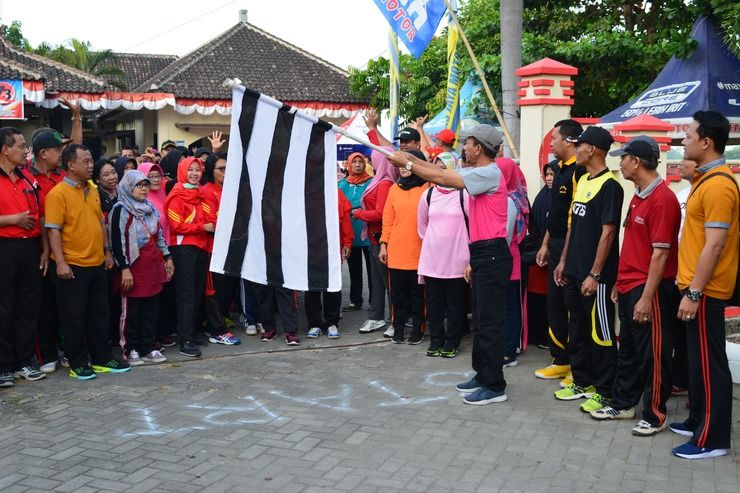 JALAN SEHAT DALAM RANGKA HARI JADI KAB. SUKOHARJO KE-73 DAN HUT RI KE-74 TAHUN 2019